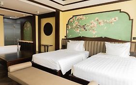 Legacy Hill Resort & Villas